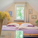 Apartment Dom Ogrodnika Jezow Sudecki