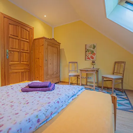 Dom Ogrodnika Διαμέρισμα *